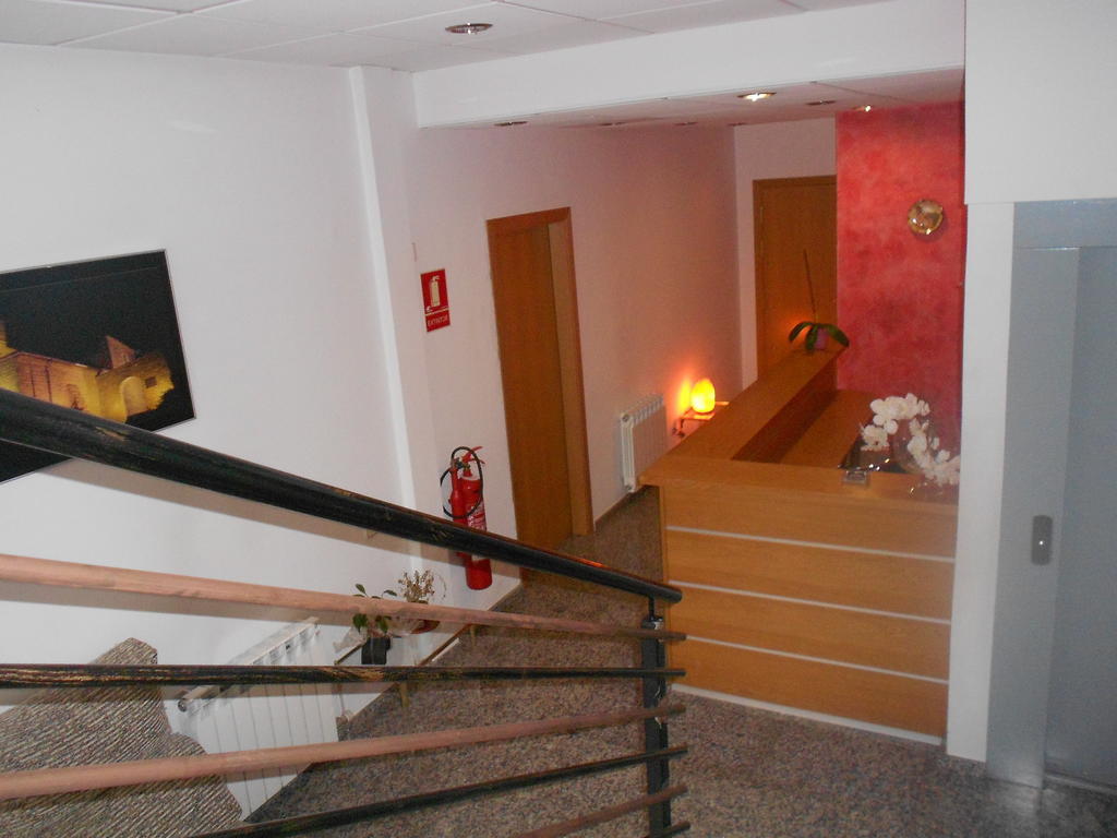 Hostal Ca La Irene Sant Vicens De Castellet Экстерьер фото